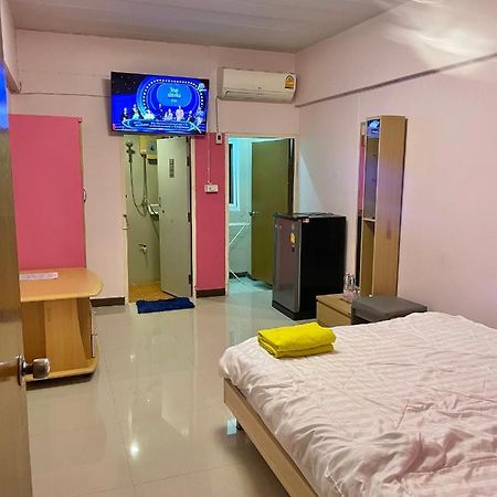 Gedkanok Apartment Bangkok Bagian luar foto